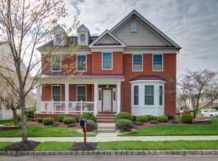 15 Singleton Dr, Chesterfield, NJ 08515