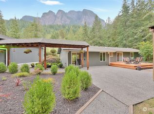7438 Moon Valley Rd SE, North Bend, WA 98045
