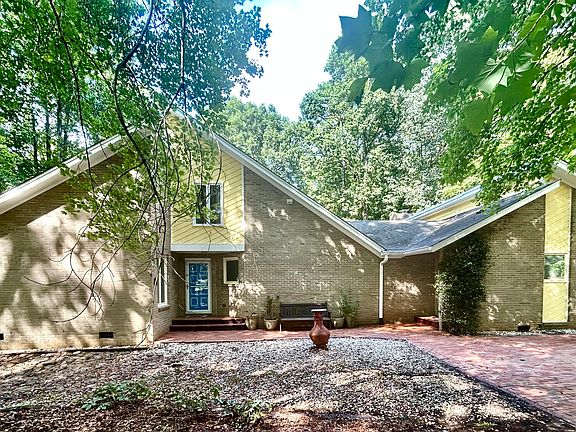 2nd image of 5008 Tallwood Dr