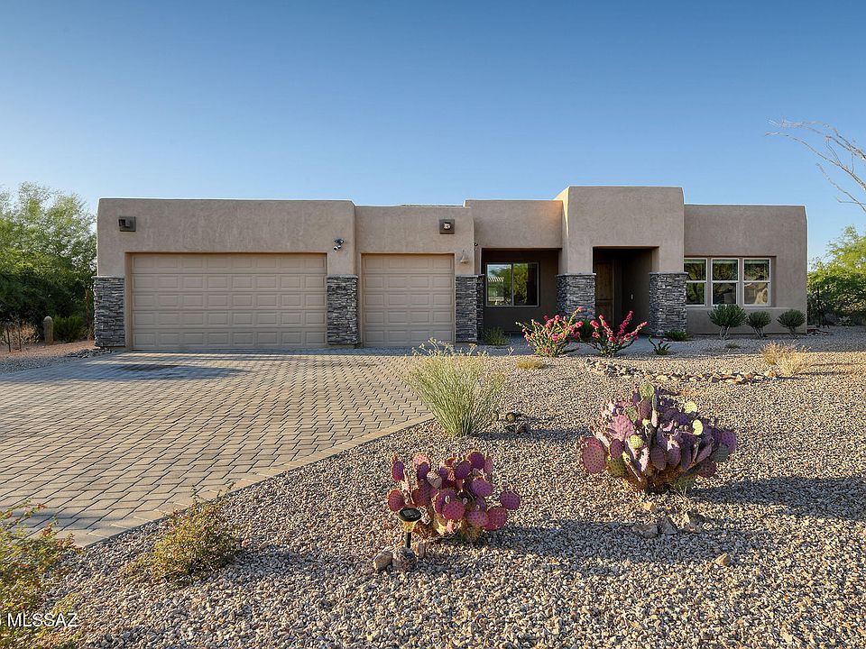 1st image of 2583 E Reata Ridge Pl