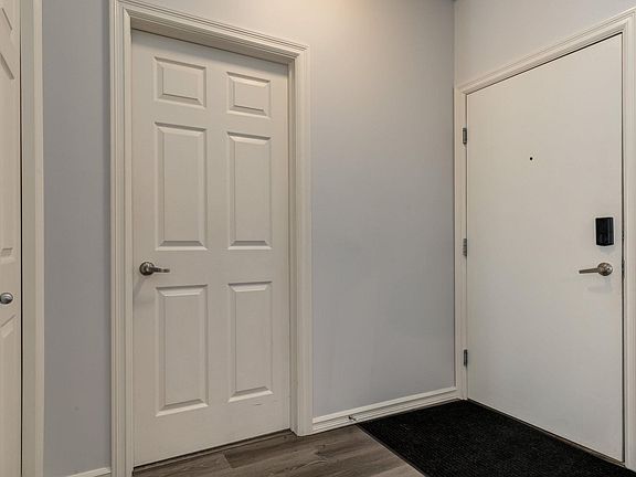 2nd image of 263 Macewan Rd SW #235