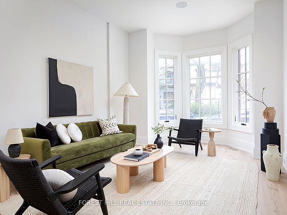 5th image of 61 Foxley St
