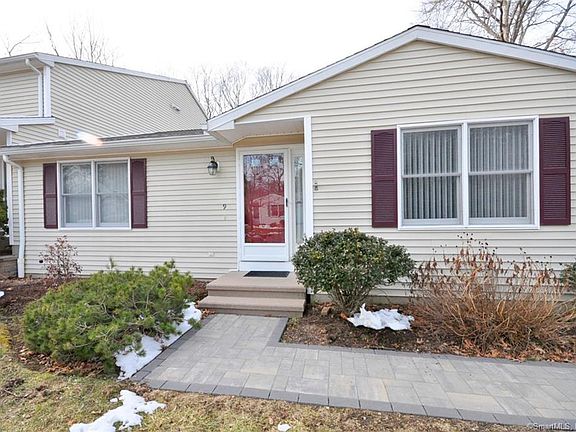 2nd image of 9 Sachem Dr #9