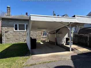 1525 Lee St E, Charleston, WV 25311