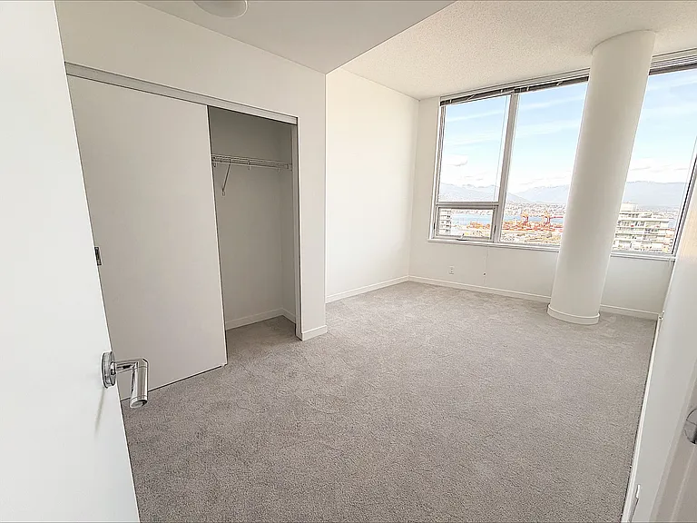 97 W Georgia St #2502 — Photo 17