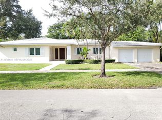 825 Cremona Ave, Coral Gables, FL 33146