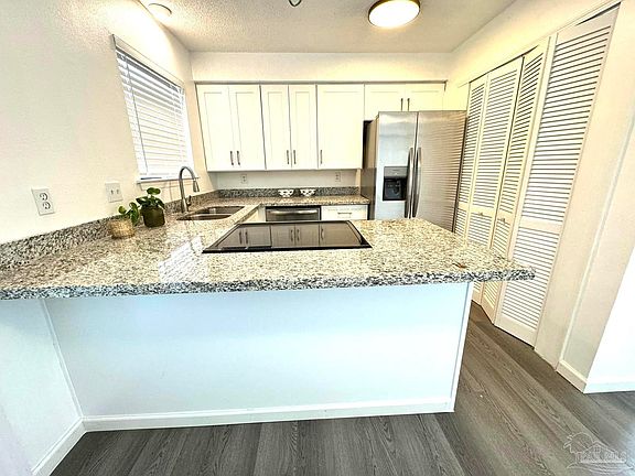 5th image of 6900 Weatherwood Dr
