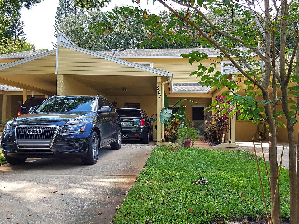 1st image of 207 Somerset Ln