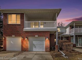 14490 Moravian Manor Cir, Sterling Heights, MI 48312