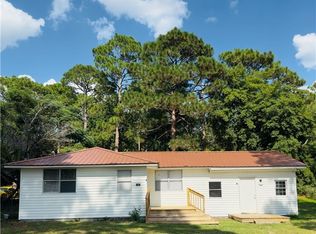 2357B Watson Lake Rd, Fayetteville, NC 28306