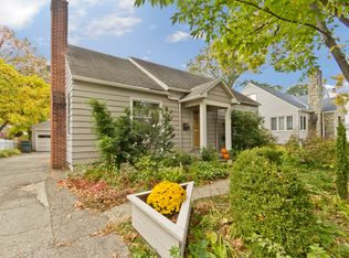 393 Blenheim Rd, Columbus, OH 43214