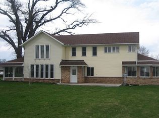 17220 Kellogg Rd, Bowling Green, OH 43402