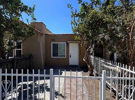 1634 W Parade St, Long Beach, CA