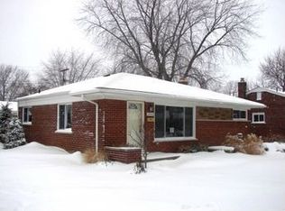 28901 Jane St, Saint Clair Shores, MI 48081