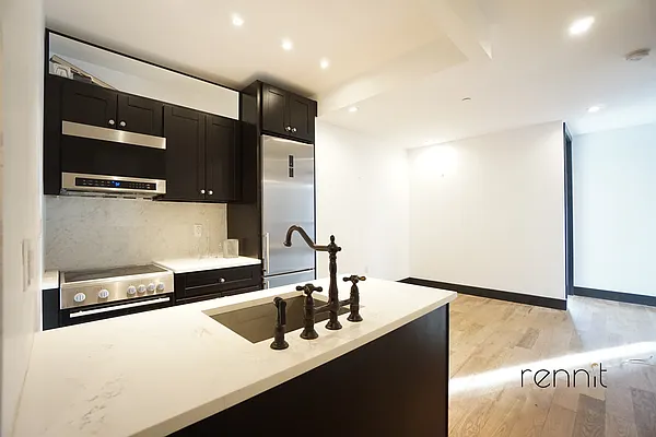 Rented by Rennit Inc. | media 32