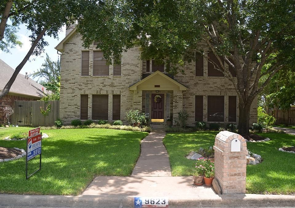 1st image of 9623 Emery Hill Dr