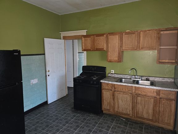5th image of 10554 S Avenue L