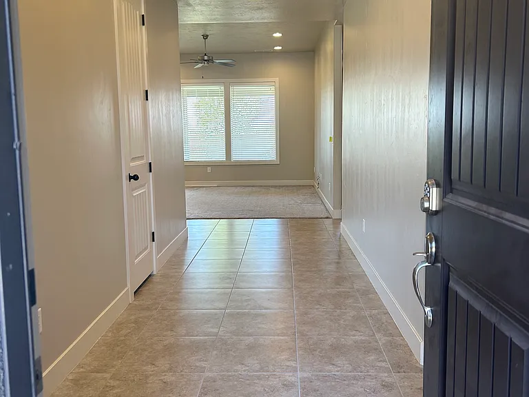 231 N 725 W — Photo 5
