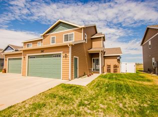 603 45th St E, Williston, ND 58801