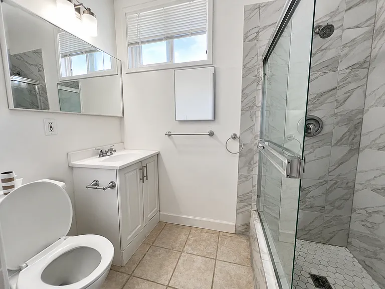 1442 W 220th St #1442 — Photo 3