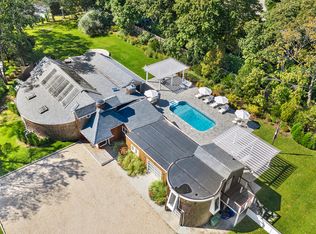 4 Fedak Ln, East Quogue, NY 11942