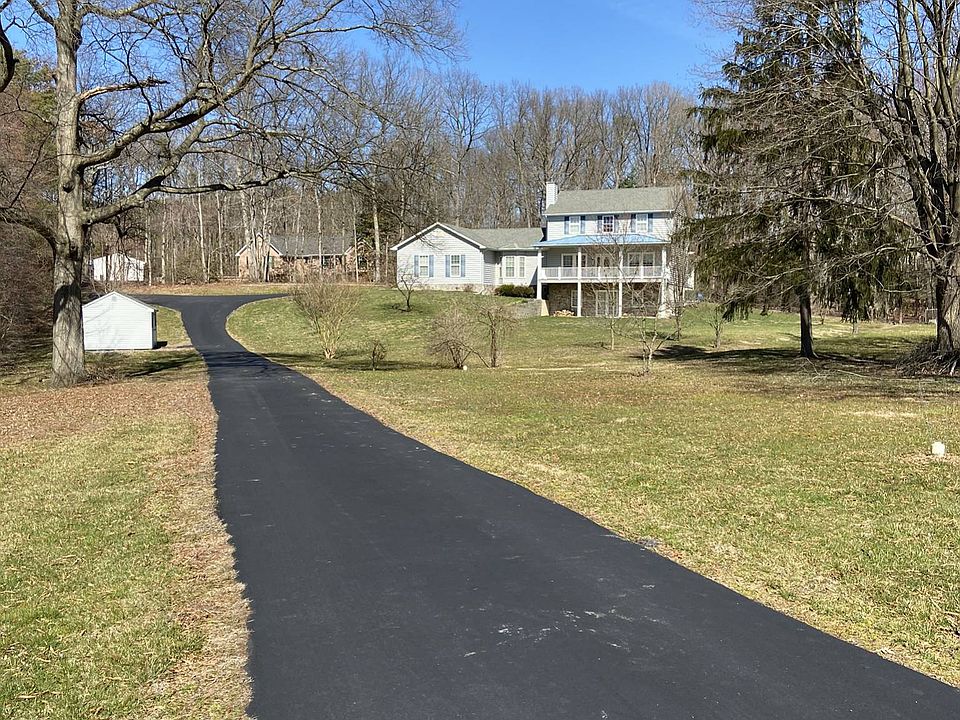 2nd image of 426 Foster Branch Rd
