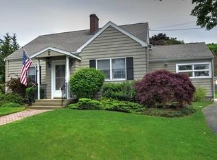 1 Londonderry Rd, Marblehead, MA 01945