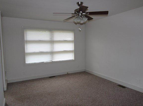 5th image of 1435 E Chaloner Dr