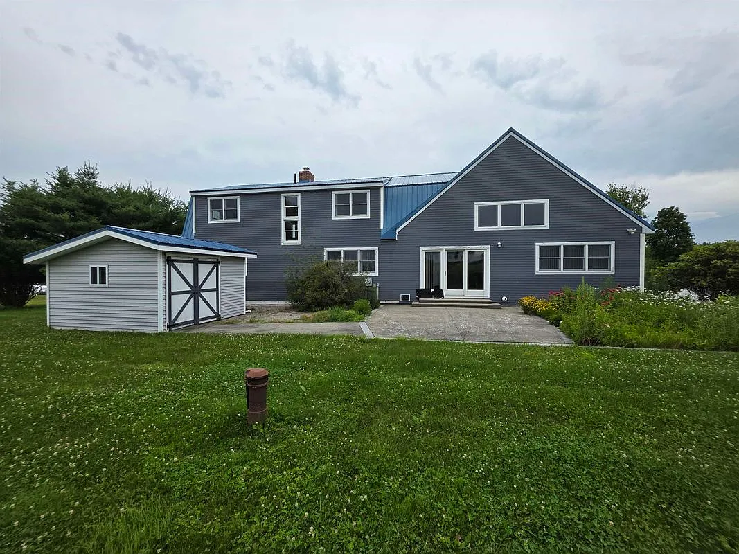 4 bed, 3.0 bath, 5860 sqft, $3,000 — Photo 4