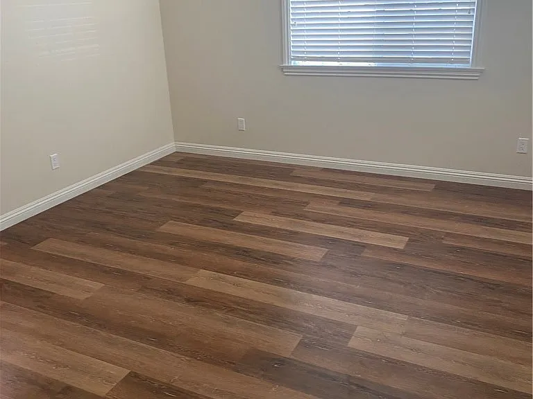 2704 W Grand Ave #B — Photo 11