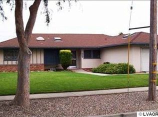 221 S 3rd St, Lompoc, CA 93436