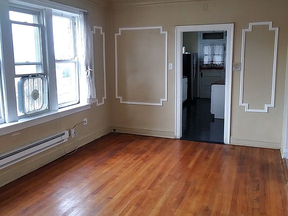 2nd image of 8206 S Kingston Ave APT 3