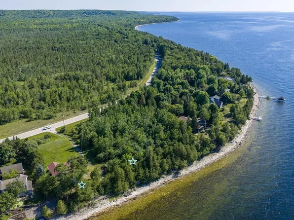7055 Bay Shore Dr, Egg Harbor, WI 54209