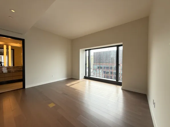 125 Greenwich Street image 12 of 23