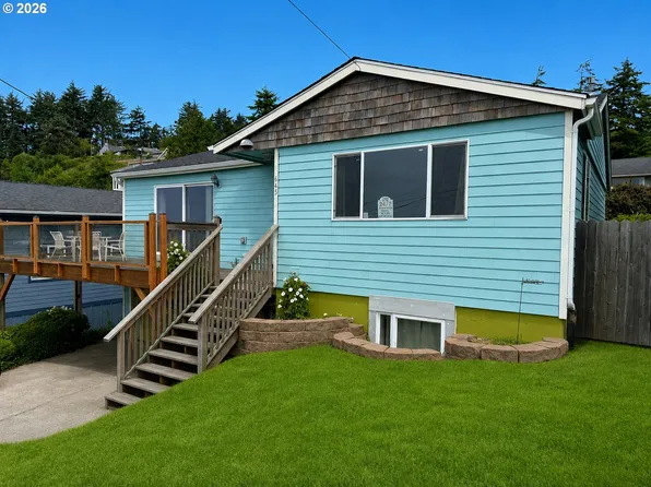 645 SE 4th St, Newport, OR 97365