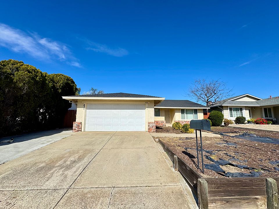 1st image of 830 Serrana Ct