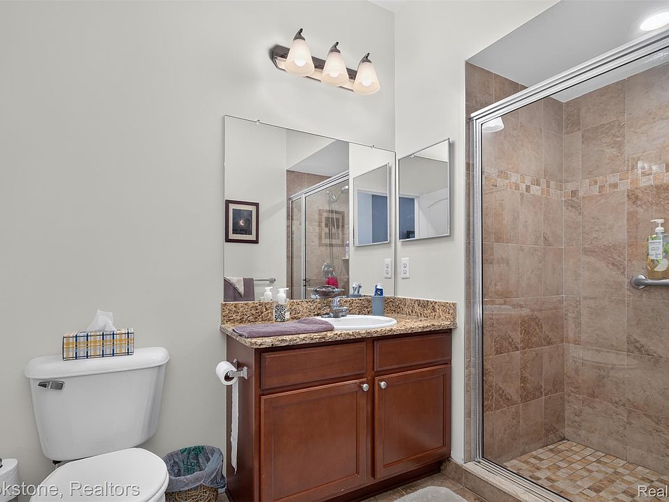 3773 Eagle Creek Dr, photo 10