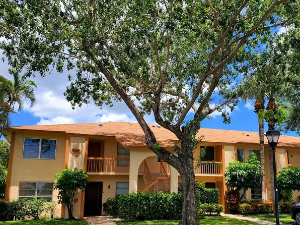 5890 Sugar Palm Ct APT F, Delray Beach, FL 33484