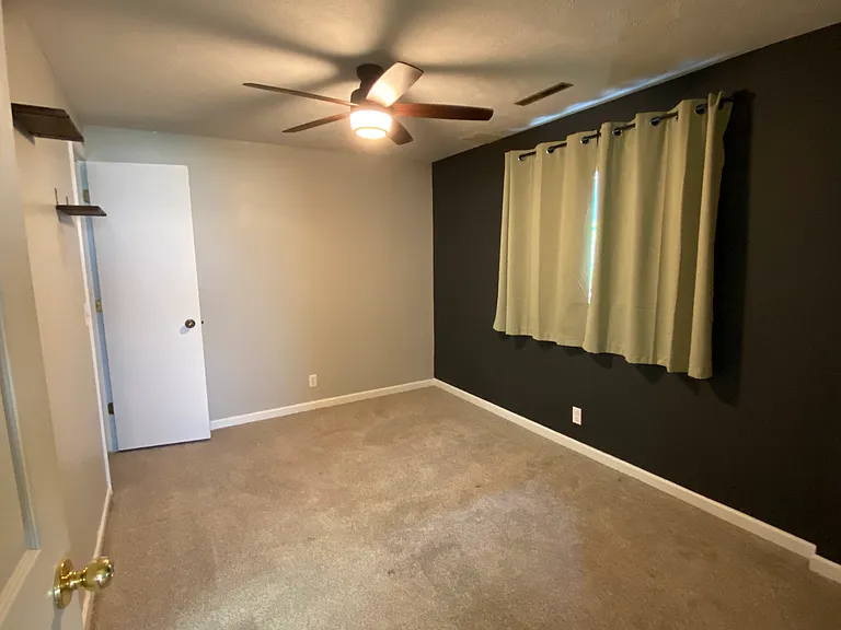 3515 Comstock Ave — Photo 22