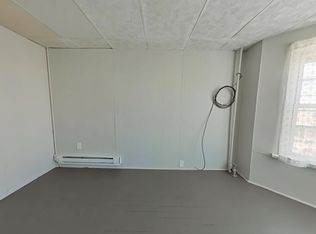 310 W 3rd St #2, Mount Carmel, PA 17851
