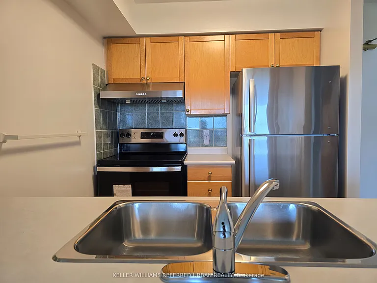 8 Hillcrest Ave #810 — Photo 8