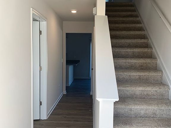 2nd image of 607 Cheehaw Ave