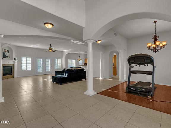 5th image of 1463 Shelby Ridge Dr