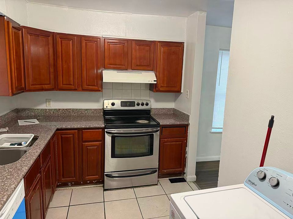 1st image of 5039 Yale St APT 3