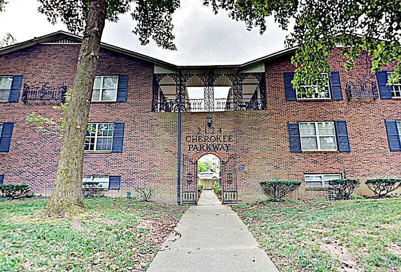 1st image of 2124 Cherokee Pkwy #201