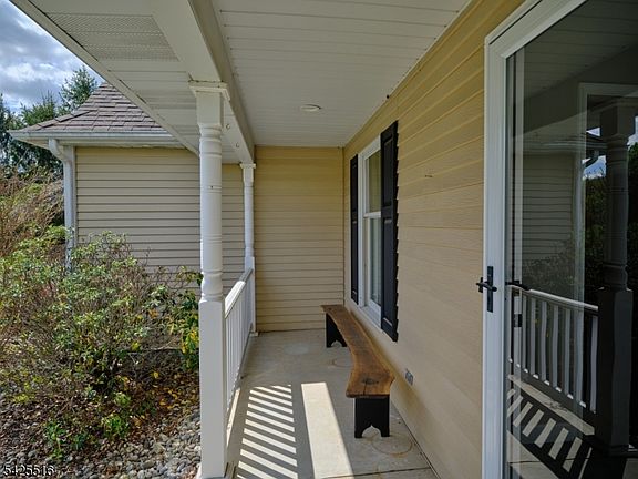 5th image of 18 Linvale Rd