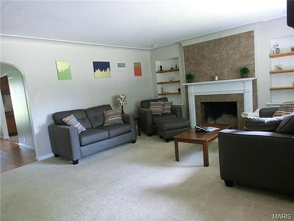2nd image of 9929 Vasel Dr