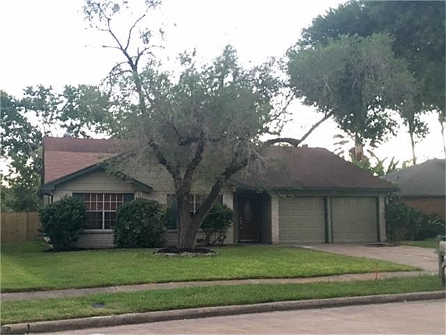 1st image of 15831 Timber Rock Dr