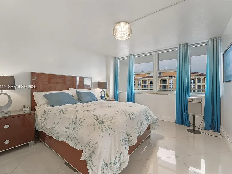 2030 S Ocean Dr #1810 — Photo 8