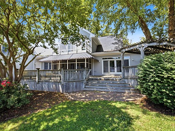 4th image of 2029 Mount Pleasant Rd